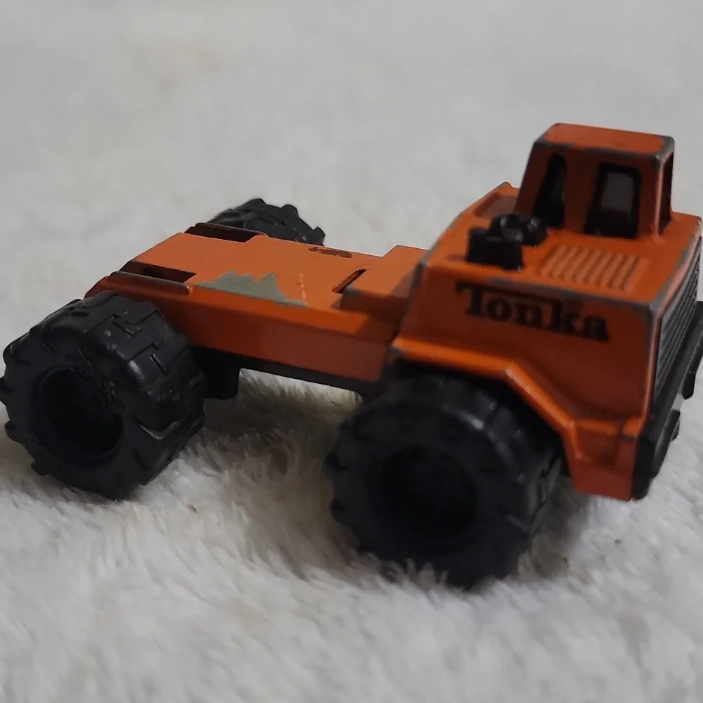 Vintage 1992 Tonka Mini Truck Construction Dirt Mover